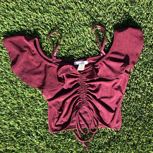 Off Shoulder Crop Top - Picture 1 of 5